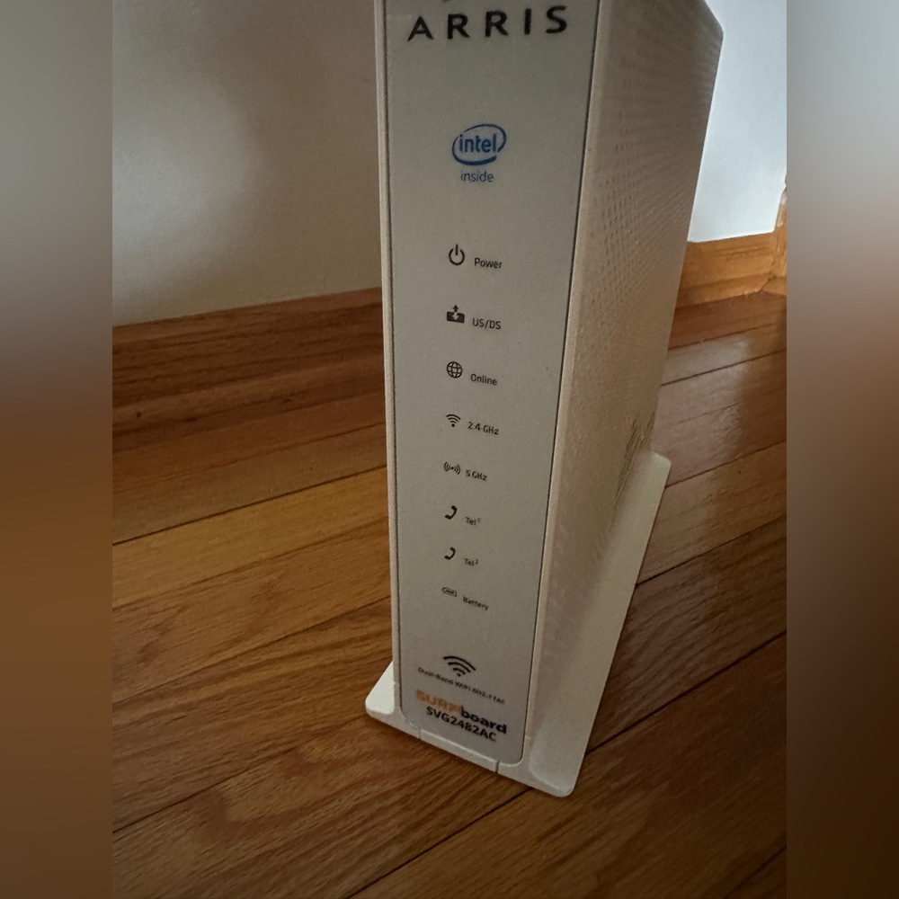 ARRIS White Networking Modem
